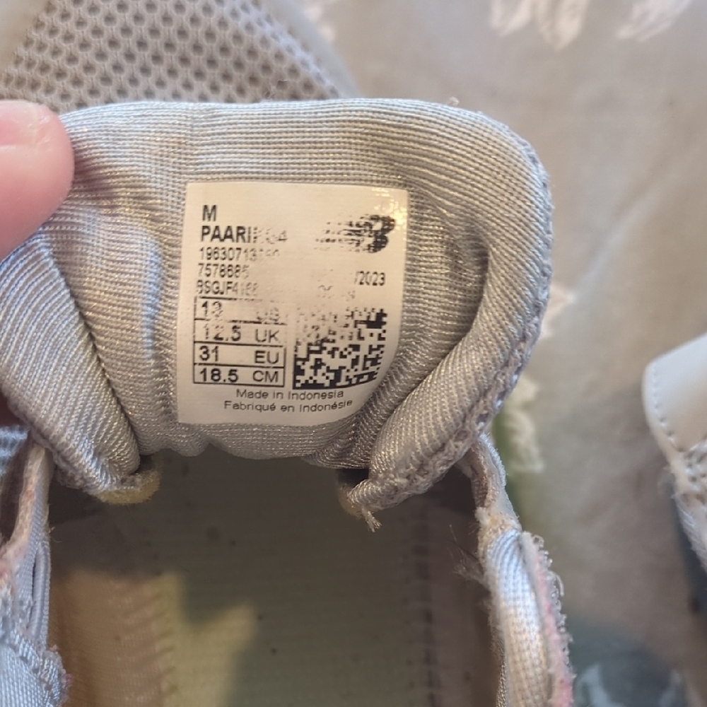 New Balance Kids' Gray Sneakers with Multicolor Soles - Picture 2 of 4